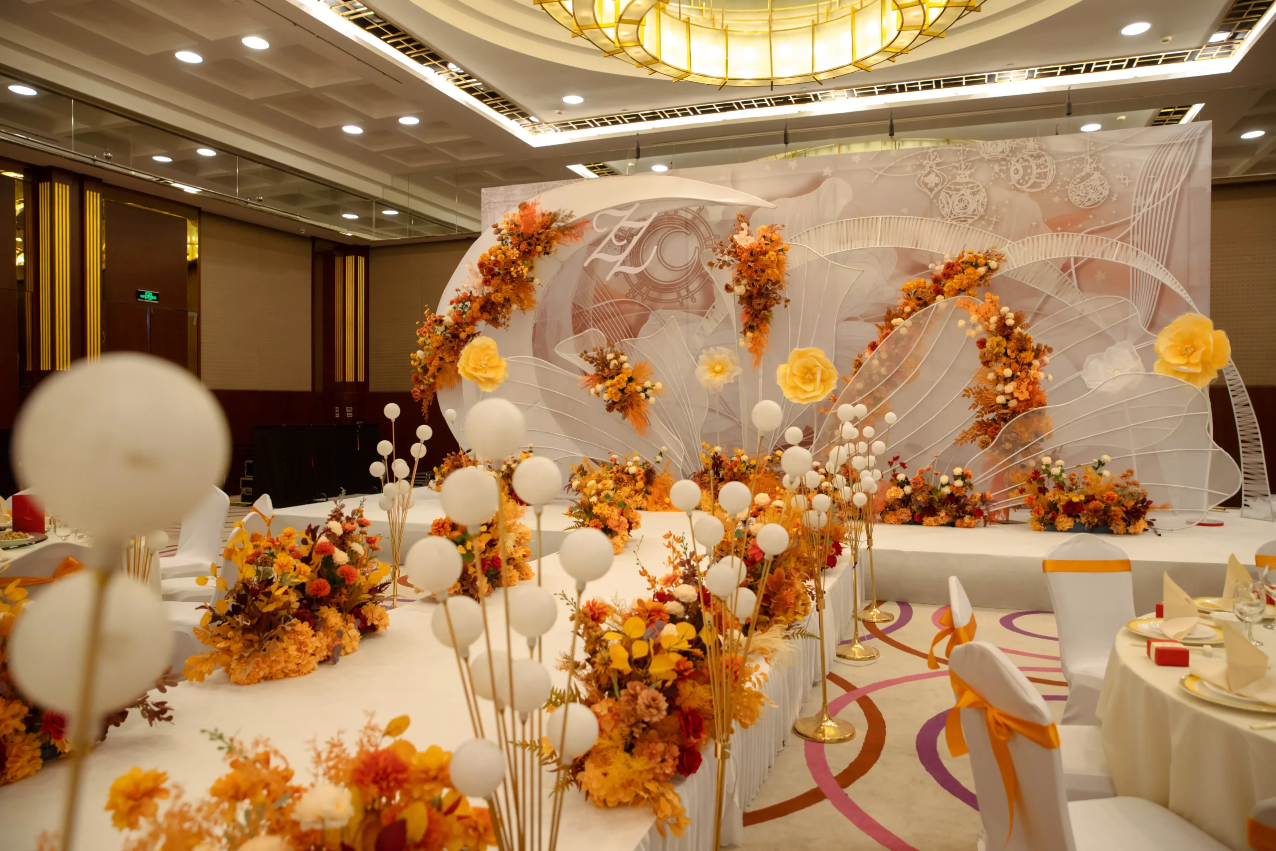 Artificial flower decoration