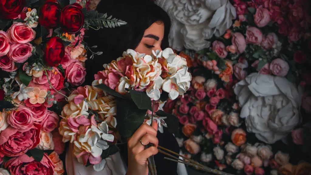 Artificial Flowers vs Fresh Flowers for Events: Which Wins in 2025